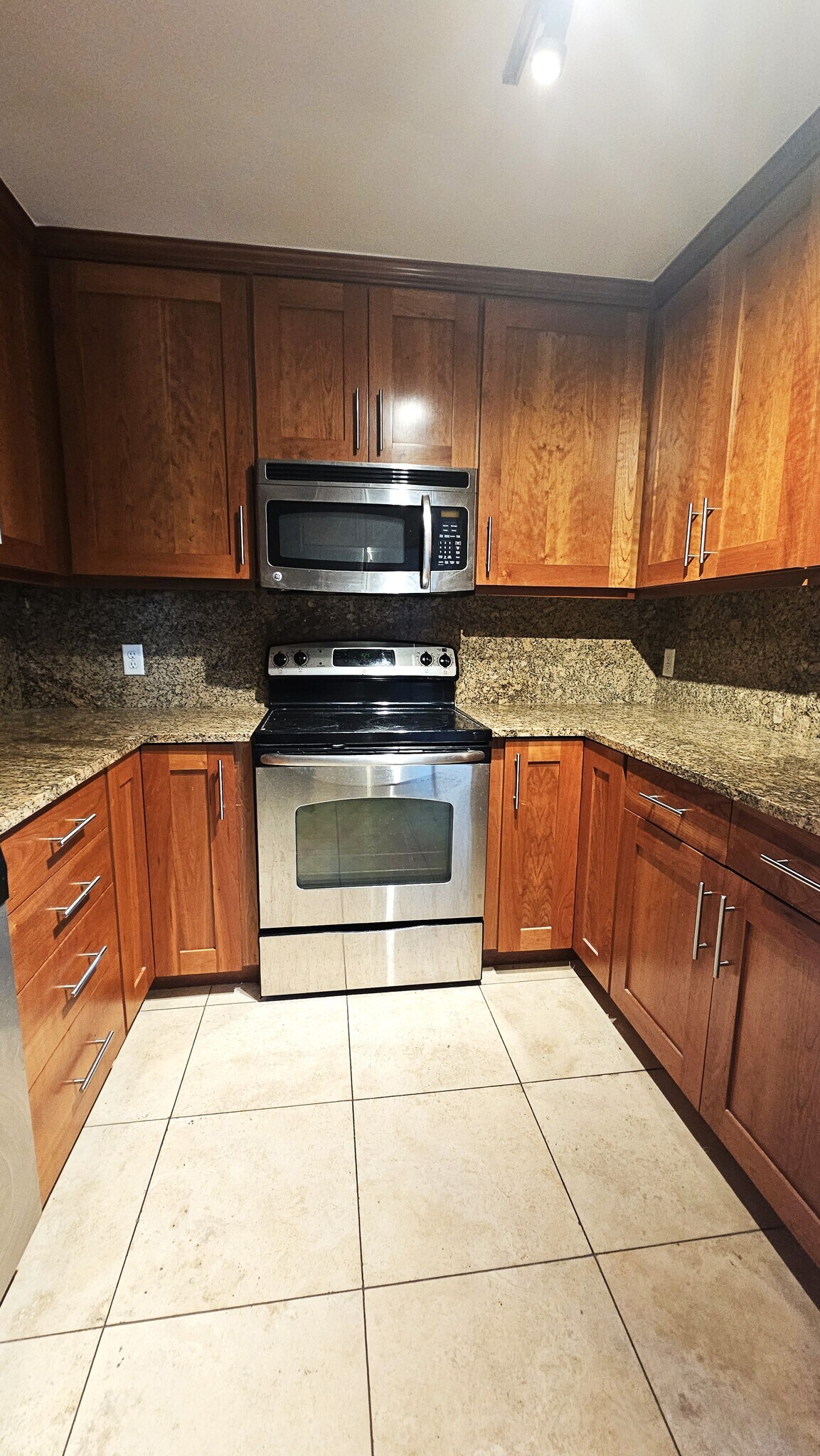 Building Photo - 230 E 300 S