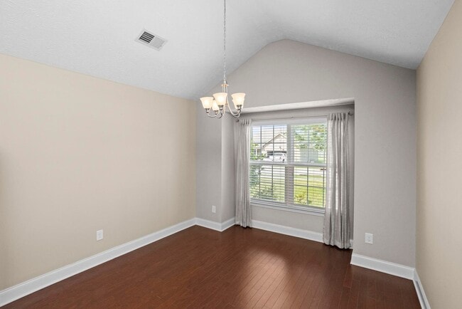 Building Photo - 1075 Campbell Ave