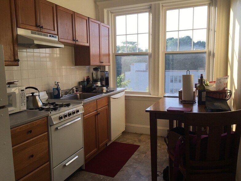 Building Photo - 1691 Commonwealth Avenue