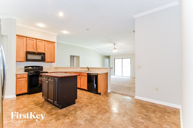 Building Photo - 3333 Horseshoe Trail Dr