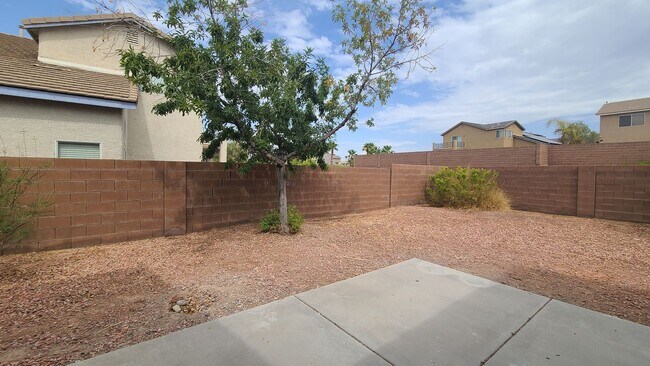 Building Photo - 1765 Baja Ln