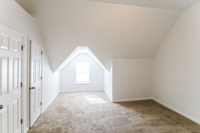 Building Photo - 5786 Wellborn Creek Dr