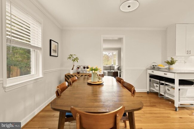 Building Photo - 11612 Galt Ave