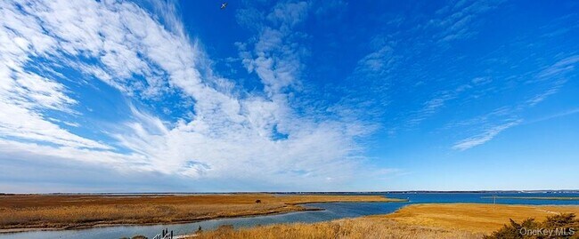 Building Photo - 7 Widgeon Way