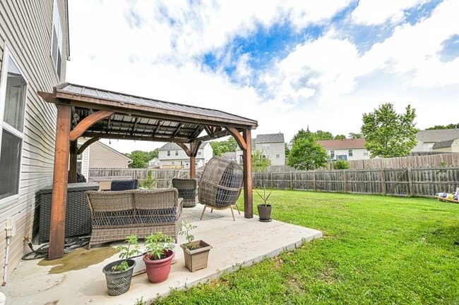 Building Photo - 4372 Dobbin Cir