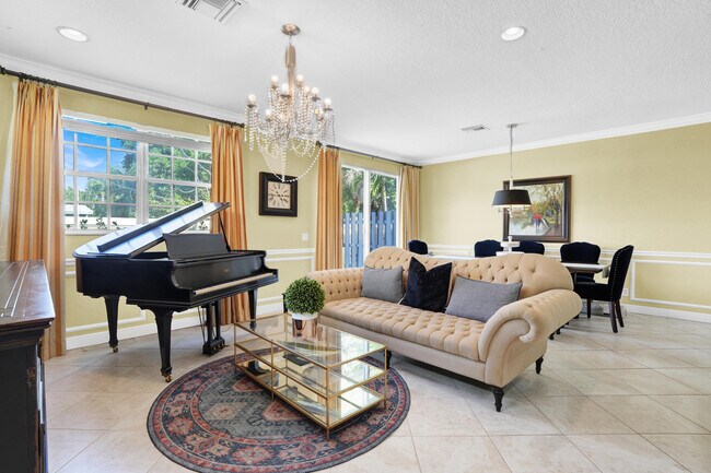 Building Photo - 468 Marbella Dr