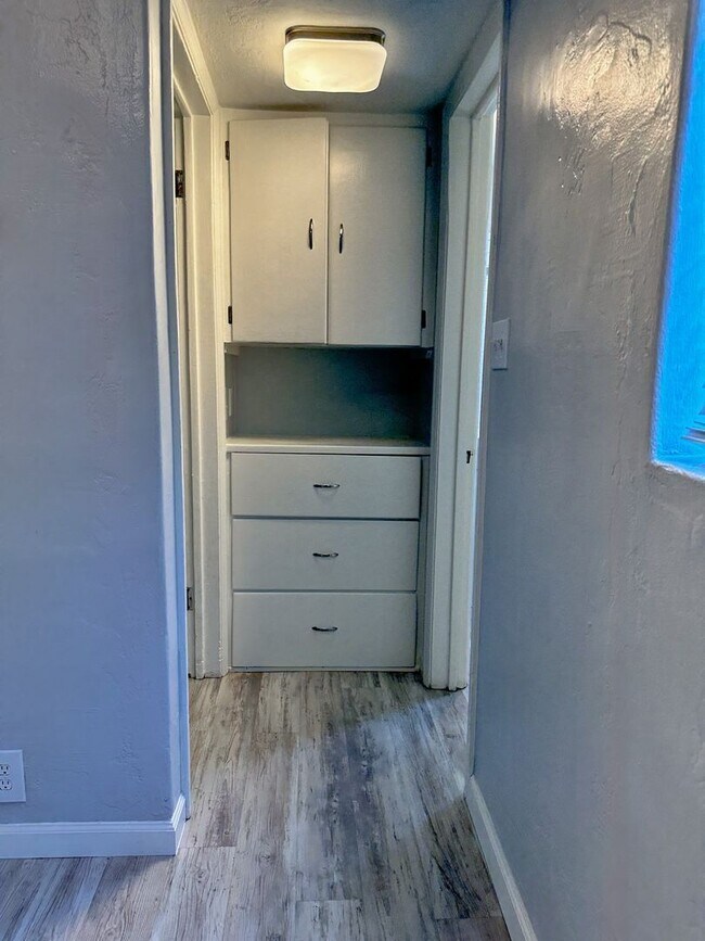 Building Photo - 1936 N Tucson Blvd