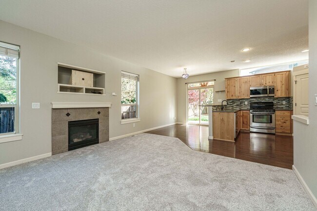 Building Photo - Cul-de-Sac Living at Its Best – Updated 3BR with Garage & A/C!