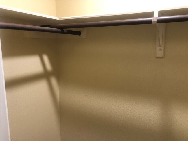 Building Photo - 9308 Westwood Village Dr