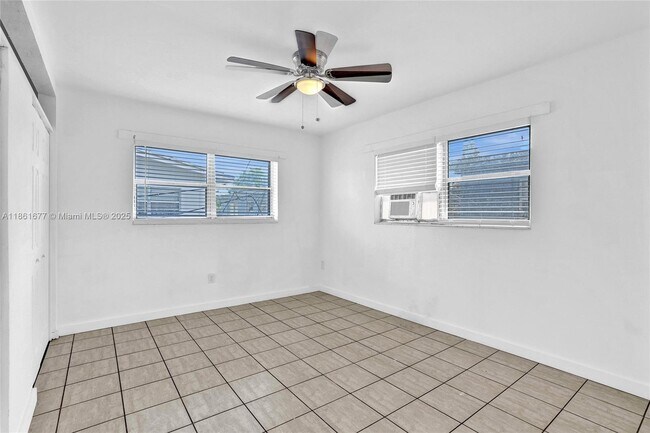 Building Photo - 7520 NE Miami Ct