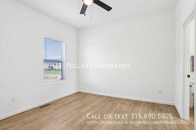 Building Photo - 1303 Parkview Dr