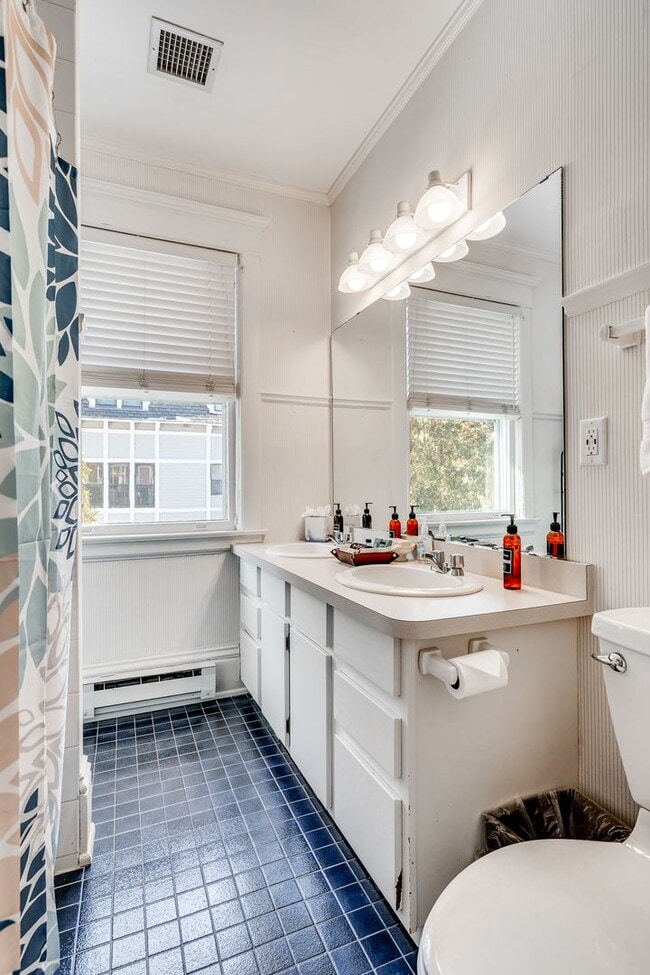 Building Photo - F. Scott Fitzgerald House in Saint Paul Can Be Your Home!