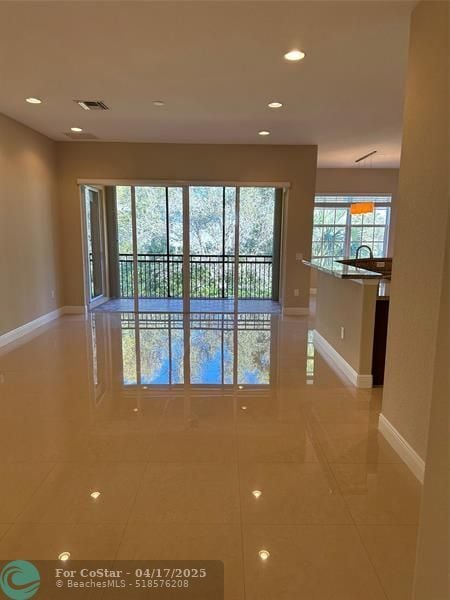 Building Photo - 12805 NW 83rd Ct