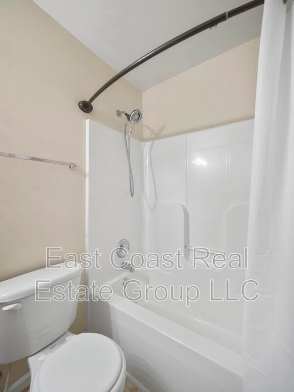 Building Photo - 125 Amelia Dr