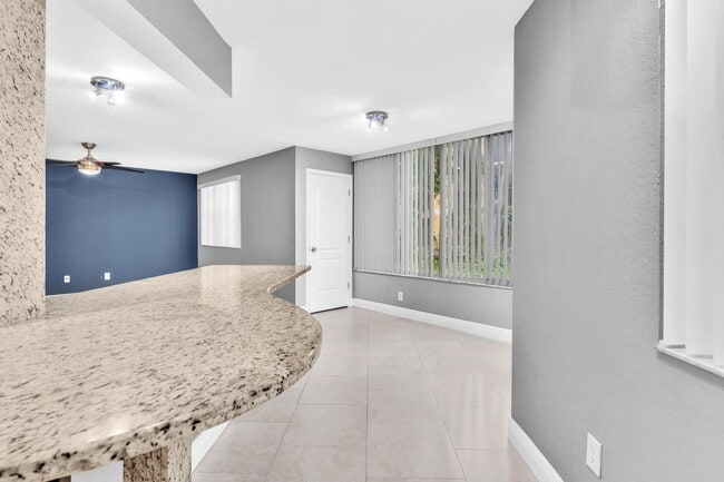 Building Photo - 2881 N Oakland Forest Dr