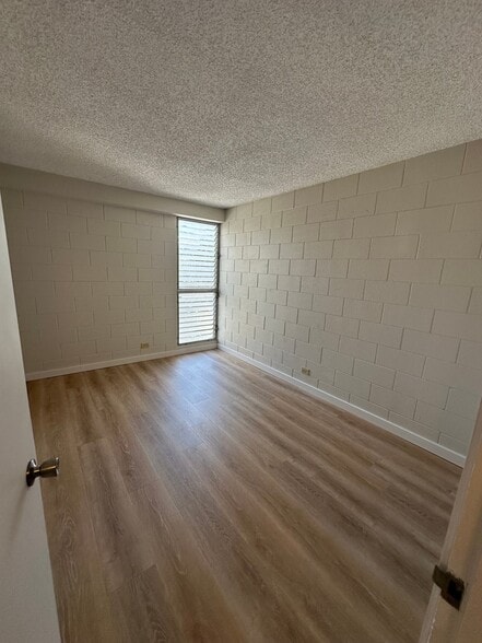 Building Photo - 2055 Nuuanu Ave