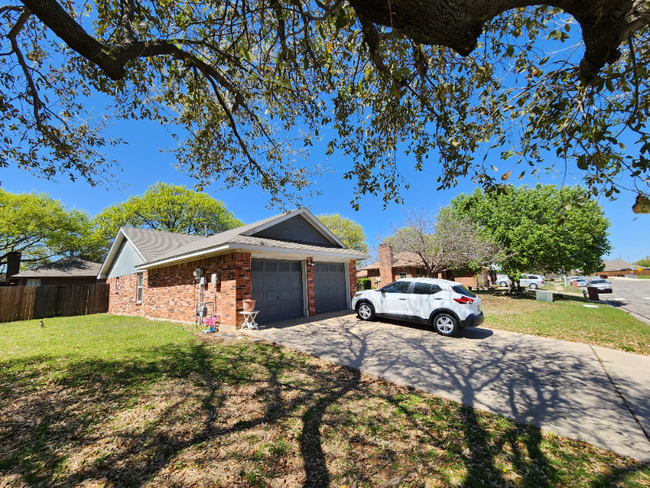 Building Photo - 3325 Evers Pkwy