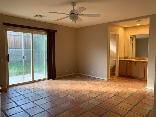 Building Photo - 53385 Avenida Rubio