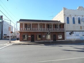Building Photo - 11 N Anglin St