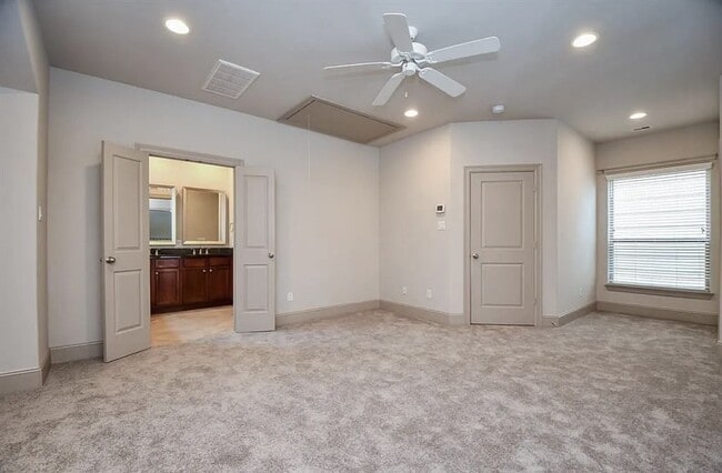 Building Photo - 2908 Leeland St