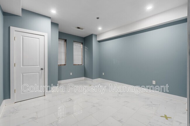 Building Photo - 1553 9th St NW