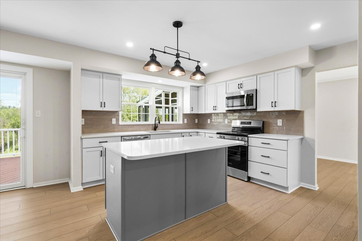 Building Photo - 7375 Freestate Dr