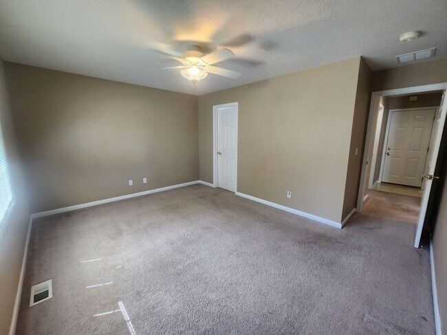 Building Photo - 1760 Crabtree Ct