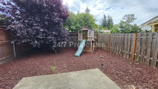 Building Photo - Modern 3 BD | 2.5 BA Craftsman Style Home ...