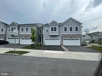 Building Photo - 40 Lochiel Ln