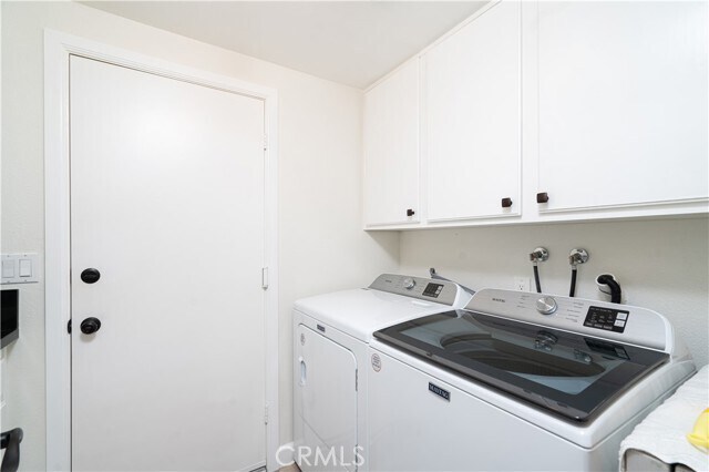 Building Photo - 25562 Eastwind Dr