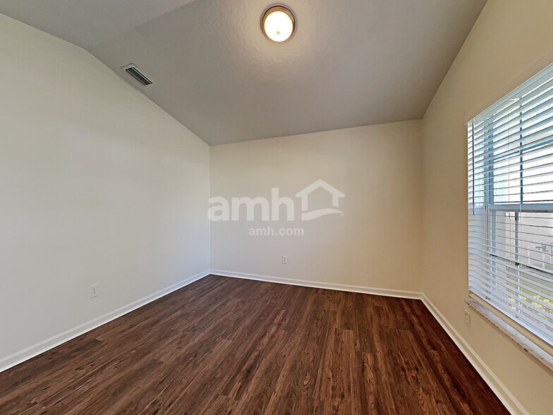 Building Photo - 11642 Tropical Isle Ln