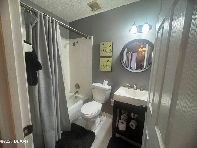 Building Photo - 155 White Fawn Dr