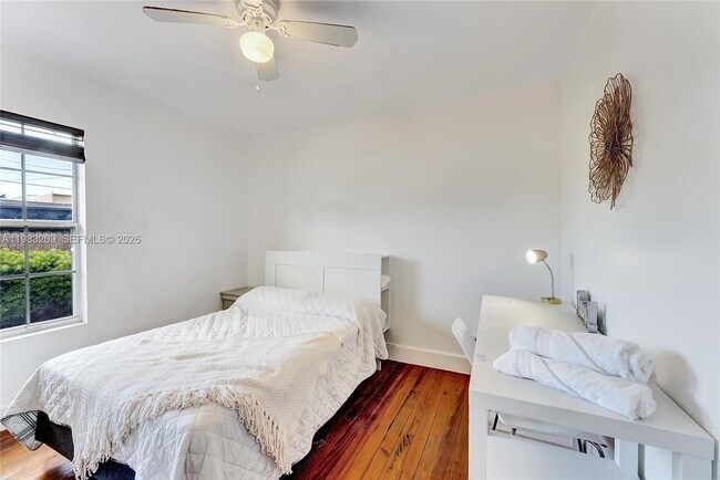 Building Photo - 107 Stirling Rd