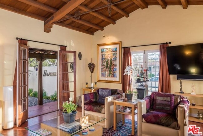 Building Photo - 6335 Warner Dr