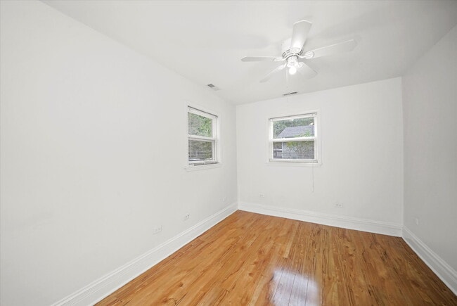 Building Photo - 3-bed / 2-bath Rental in Beach Park