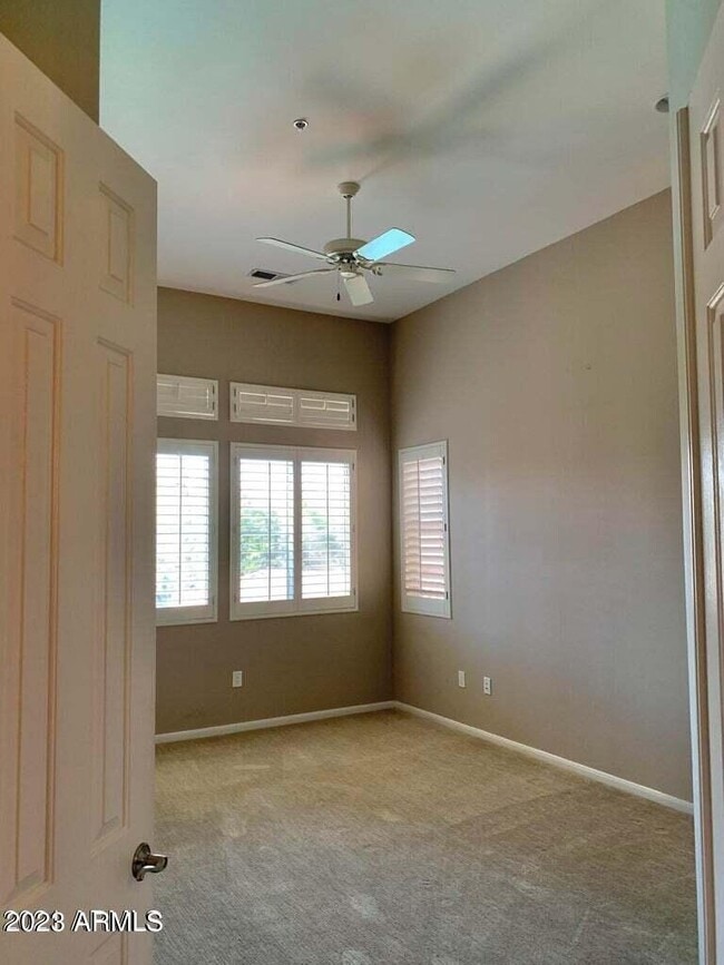 Building Photo - 8245 E Bell Rd