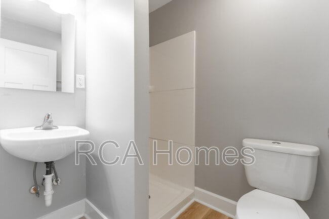 Building Photo - 1425 N Olney St