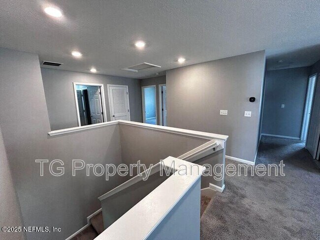 Building Photo - 11646 Pacific Dogwood Ct