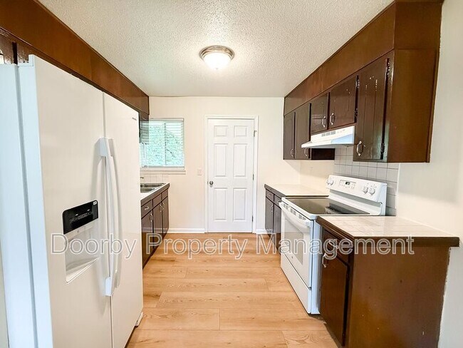 Building Photo - 7490 Austin Dr