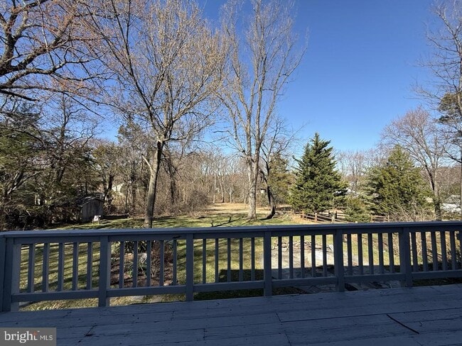 Building Photo - 1744 Lockerbie Ln