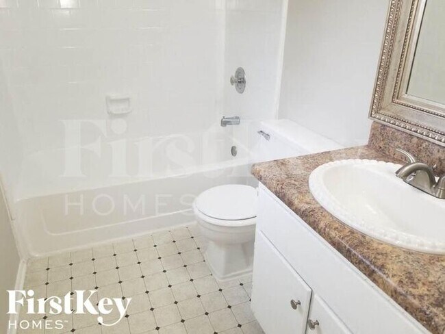 Building Photo - 1287 Mill Lake Cir