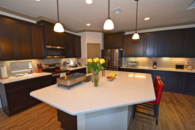 Building Photo - 8158 Luz de Luna St