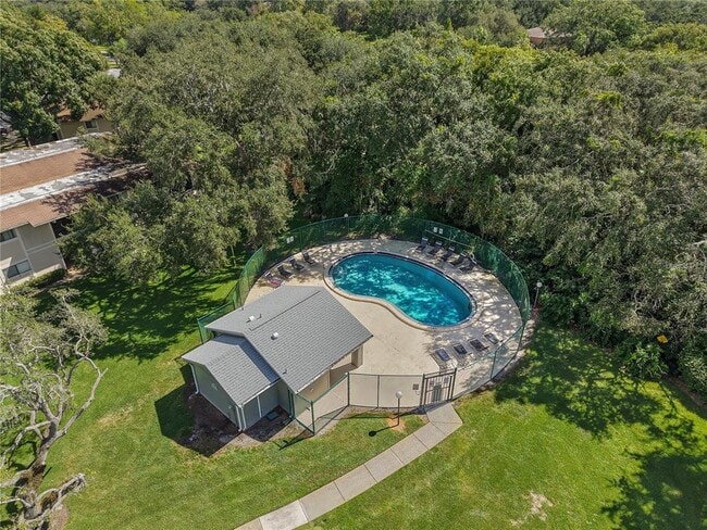 Building Photo - 6002 Laketree Ln
