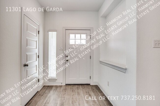 Building Photo - 11301 Lago de Garda Dr