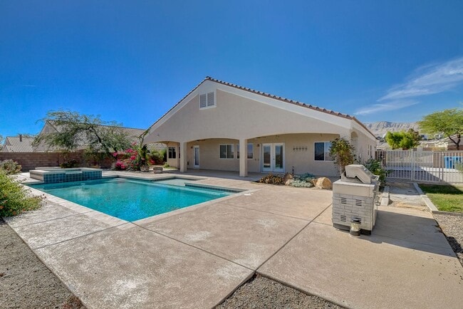 Building Photo - All Single Story Community! 4 Bedroom with Pool & RV Parking! Incredible Strip Views!