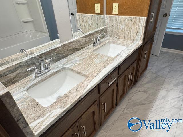 Building Photo - 1006 Wood Cir