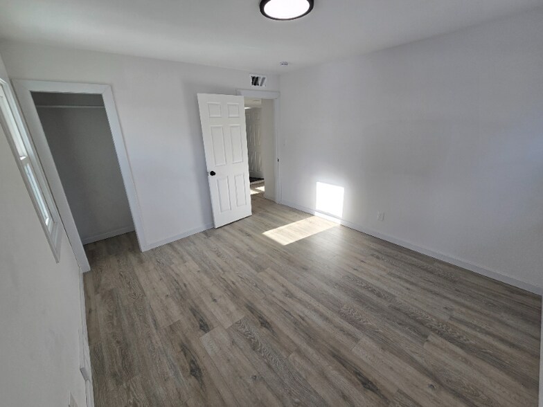 Building Photo - 20628 Alger St