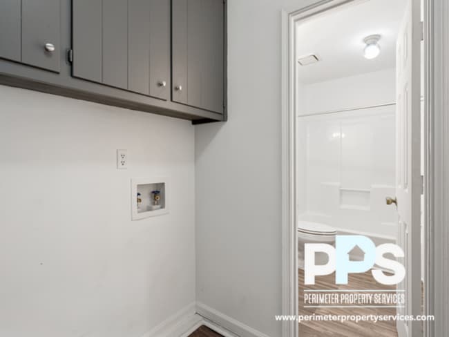 Building Photo - 1510 Pine Log Rd NE