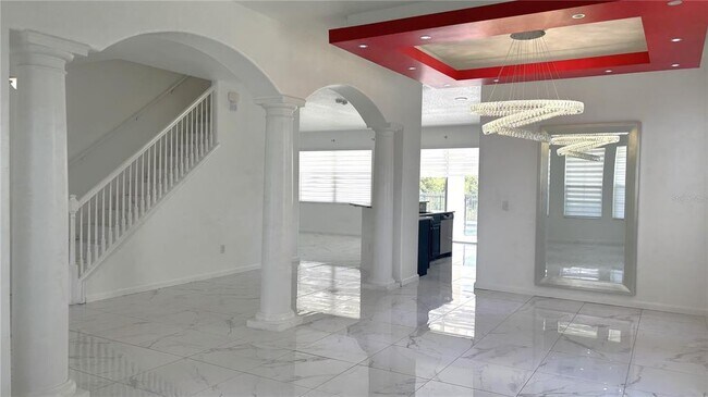 Building Photo - 910 Suffolk Pl