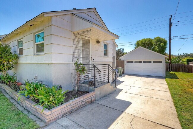 Building Photo - Beautifully Renovated La Mesa Home with 2-Car Detached Garage!